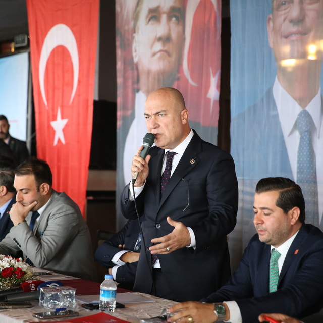 CHP Genel Başkan Yardımcısı Murat Bakan, Hatay'da konuştu: