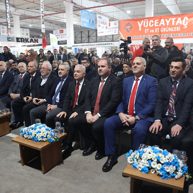 Kırklareli'nde Tarım Hayvancılık Gıda Sanayi ve Otomotiv Fuarı açıldı