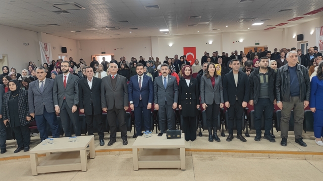 Adilcevaz'da "5 Aralık Dünya Kadın Hakları Günü" etkinliği
