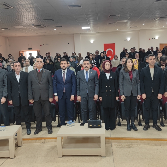 Adilcevaz'da "5 Aralık Dünya Kadın Hakları Günü" etkinliği