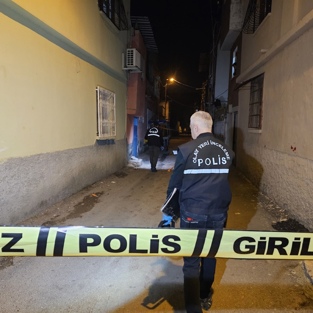 Adana'da kaçmaya çalışan cezaevi firarisi bacağından vurularak yakalandı