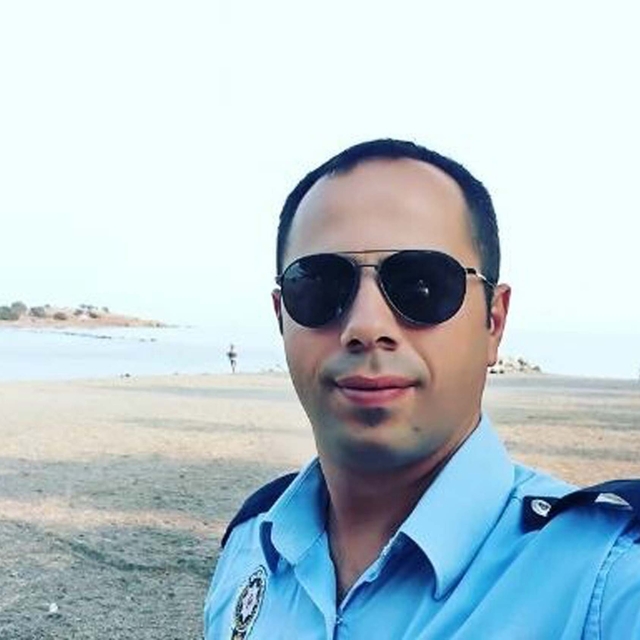 Seferihisar'daki saldırıda yaralanan polis memuru şehit oldu