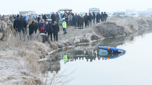 Traktörüyle Kars Çayı'na düşen sürücü öldü