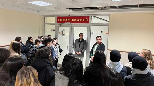 Çankırı'da lise öğrencileri Çankırı Adliyesi'ni ziyaret etti