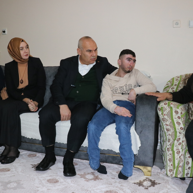 Ağrı'da yürütülen eğitim projeleri öğrenciyi okulla, öğretmeni veliyle bulu...