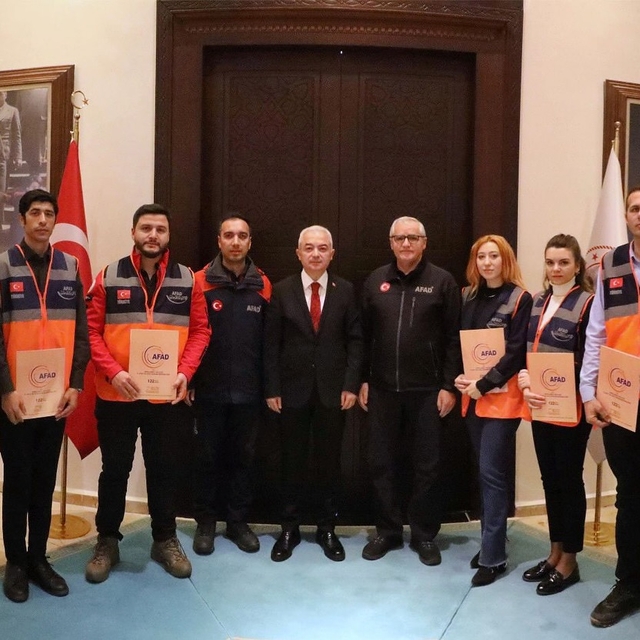 Kırklareli Valisi Turan, AFAD gönüllüleriyle bir araya geldi