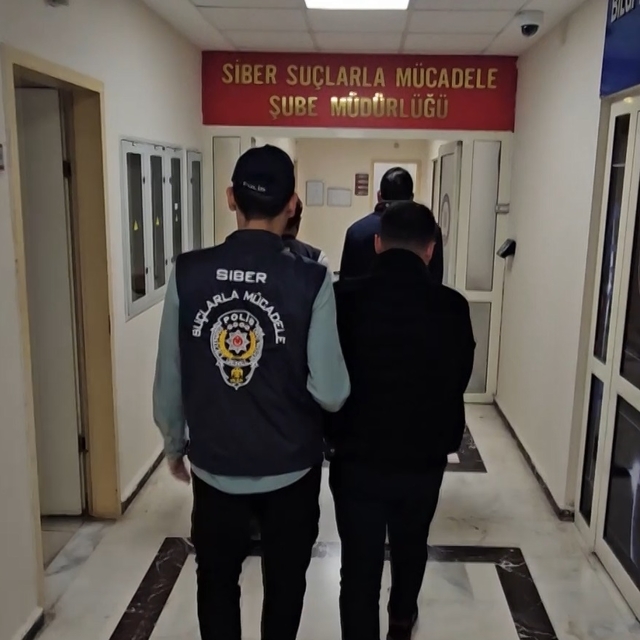 Sosyal medyadan sahte ilanla dolandırıcılık yapan 2 şüpheli tutuklandı