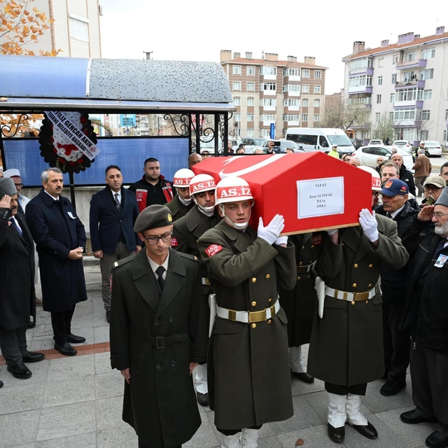 Kıbrıs Gazisi Altınaz Edirne'de son yolculuğuna uğurlandı