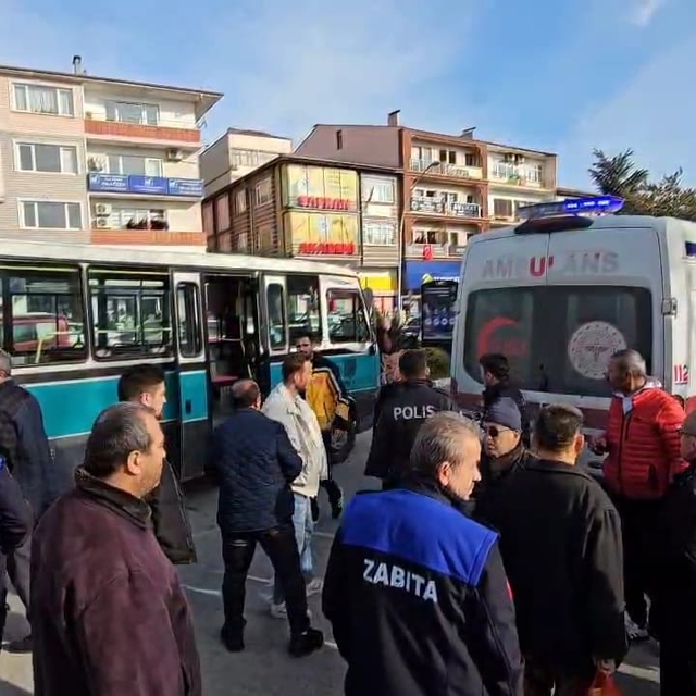 Karabük'te minibüsün çarptığı yaya yaralandı