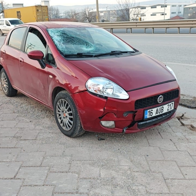 İnegöl'de otomobilin çarptığı yaya yaralandı