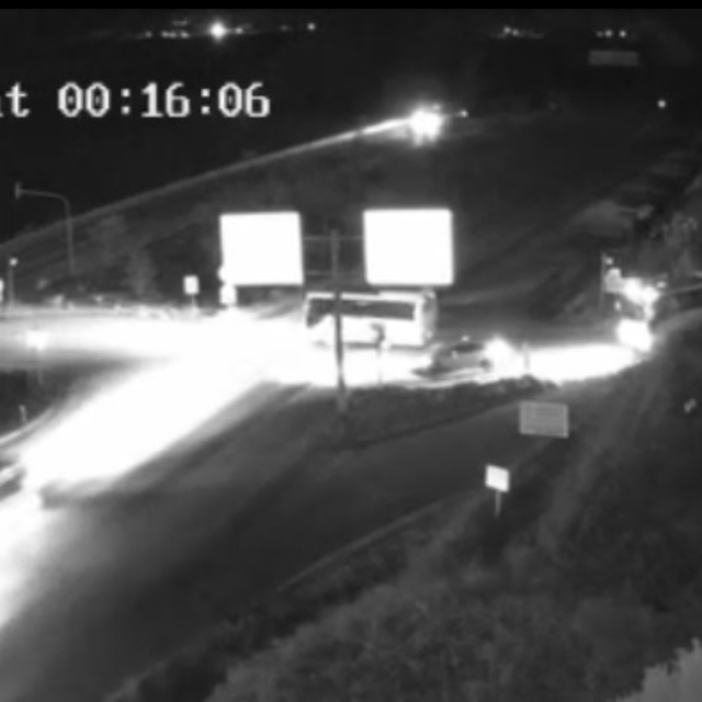 2 işçi servis minibüsünün çarpışması sonucu 20 kişinin yaralandığı kaza kam...