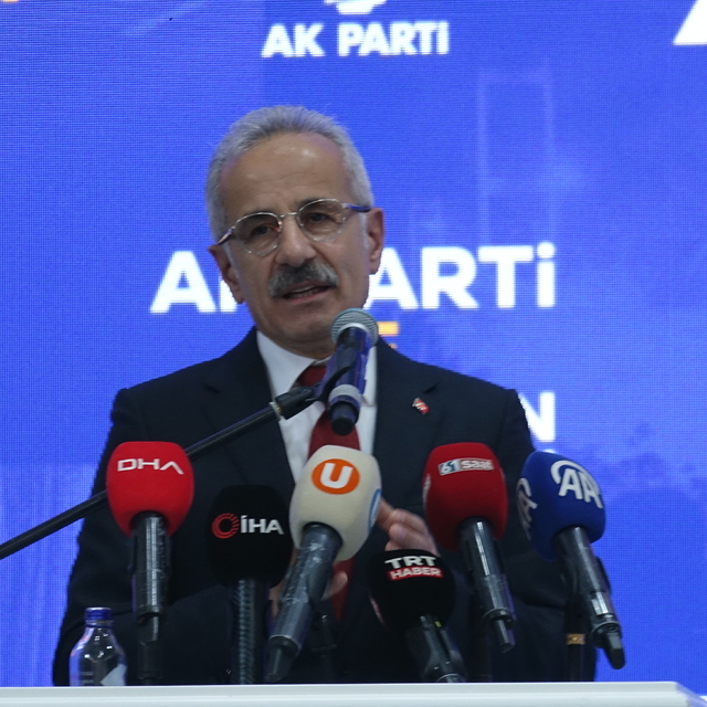 Bakan Uraloğlu: Bütün Karadeniz'in konuştuğu demir yolu projesini yapmaya b...