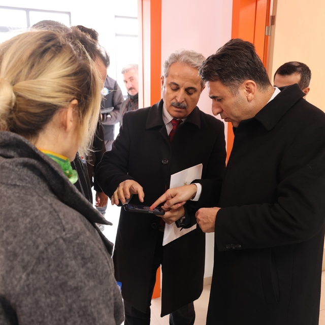 Bilecik Valisi Aygöl, anaokulu inşaatını inceledi