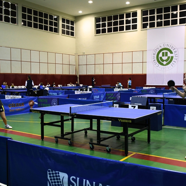 Adana'da Masa Tenisi Süper Lig 2. etap maçları devam ediyor