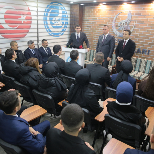Ülkü Ocakları Genel Başkanı Yıldırım, Bolu'da teşkilat mensuplarıyla buluşt...