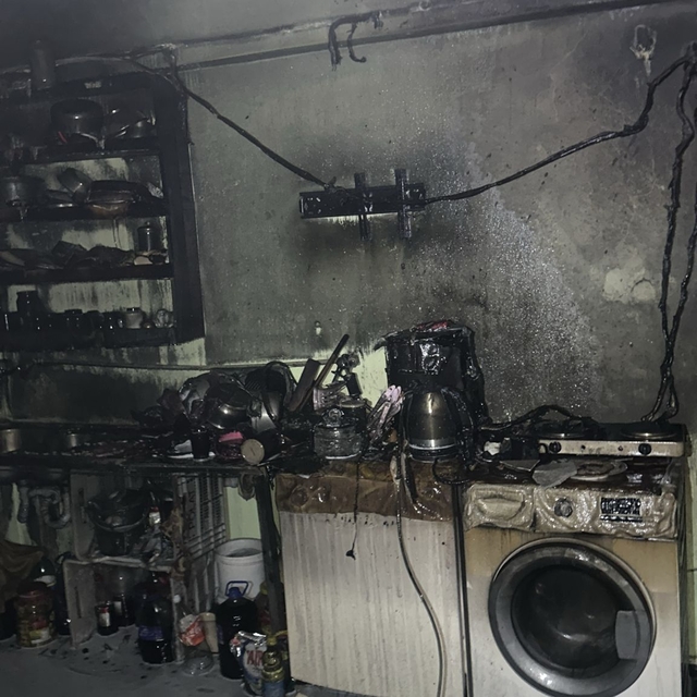 Mersin'de fabrika lojmanında çıkan yangın söndürüldü