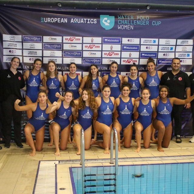 İzmir BŞB sutopunda Avrupa'da son 4'te