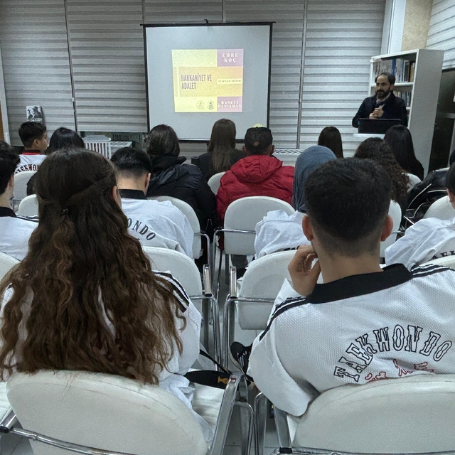 Bafra Gençlik Merkezi'nde sporculara değerler eğitimi