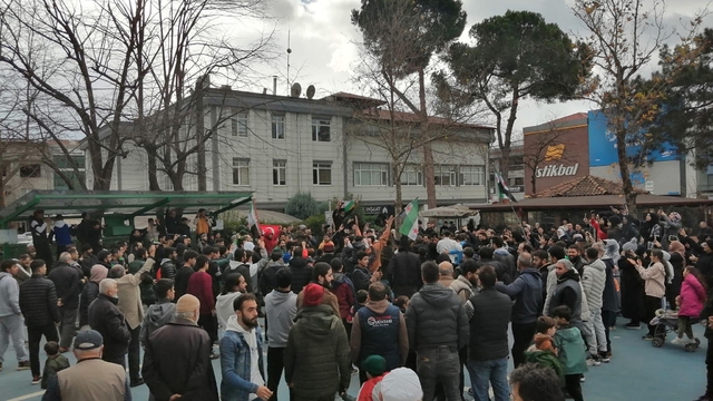 Sakarya'da Suriyelilerden sevinç gösterisi