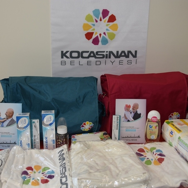 Kocasinan Belediyesi yeni evlat sevinci yaşayan 32 bin 813 aileye destek ol...