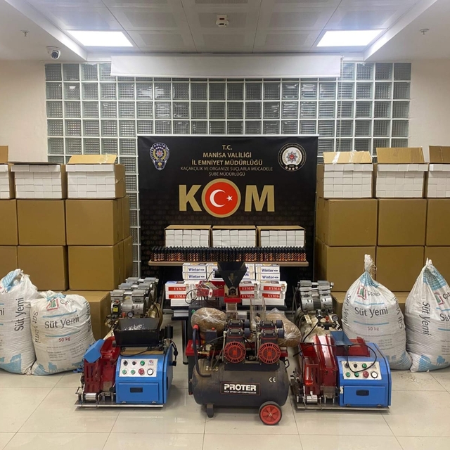 Manisa'da kaçak sigara operasyonunda 3 şüpheli yakalandı
