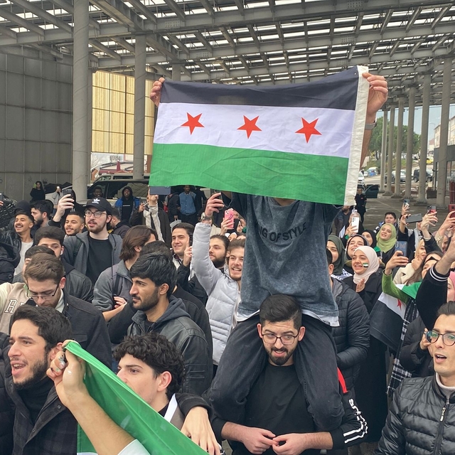 Karabük'te Suriyeliler Esad'ın gidişini kutladı