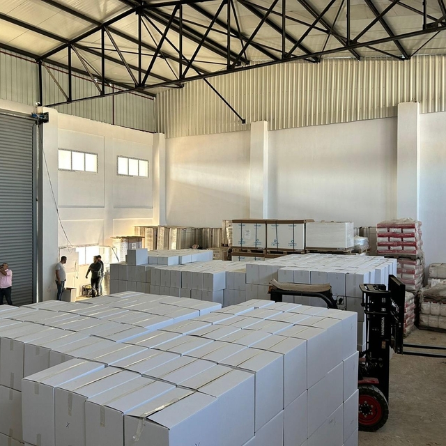 Adana'da bir depoda 32 milyon 500 bin kaçak makaron ele geçirildi