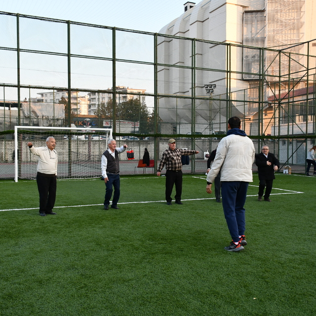 Batman'da 60 yaş üstü bireyler "Tazelenme Üniversitesi" ile sosyalleşiyor