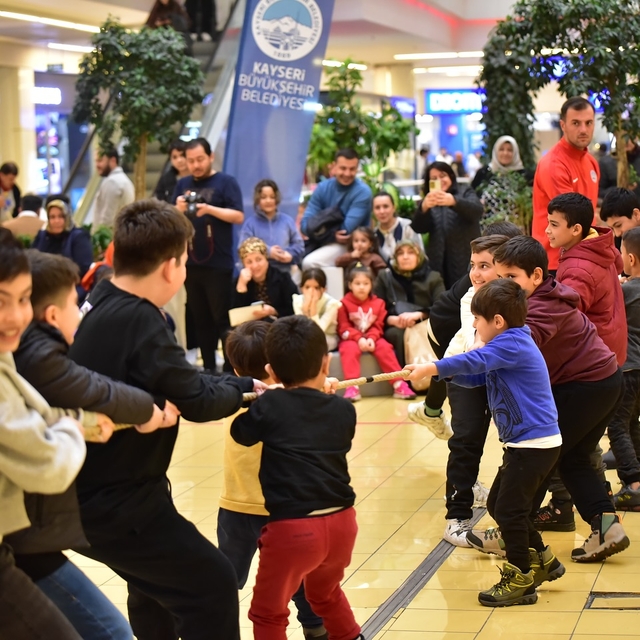 Kayseri Büyükşehir Belediyesi Spor AŞ'nin "AVM günleri" etkinliği ilgi görd...