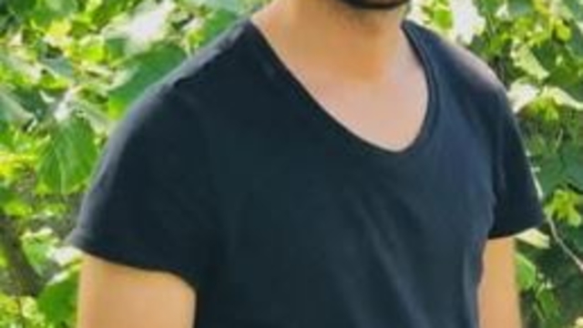 Karadeniz Sahil Yolu'ndaki heyelanda toprak altında kalan otomobildeki 4 kişinin cansız bedenlerine ulaşıldı (4)