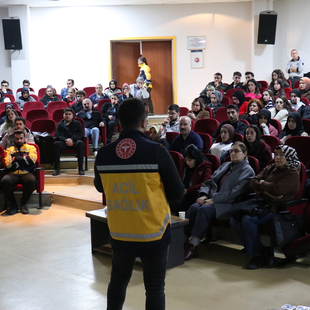 Van'da "Acil Sağlık Hizmetleri Tanıtım ve Eğitim Programı" yapıldı