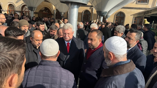 Ankara'da trafik kazasında yaşamını yitiren anne ve 3 çocuğu Çankırı'da toprağa verildi