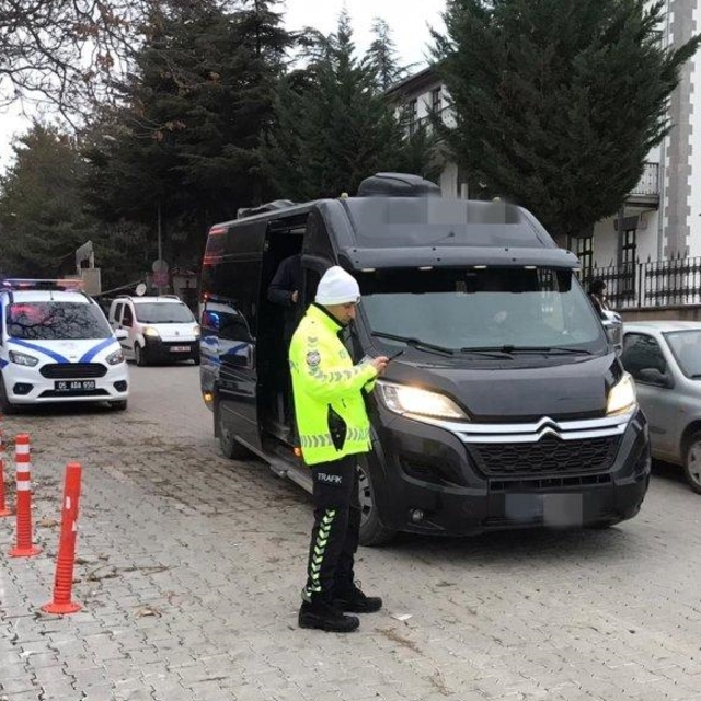 Merzifon'da öğrenci servisleri denetlendi