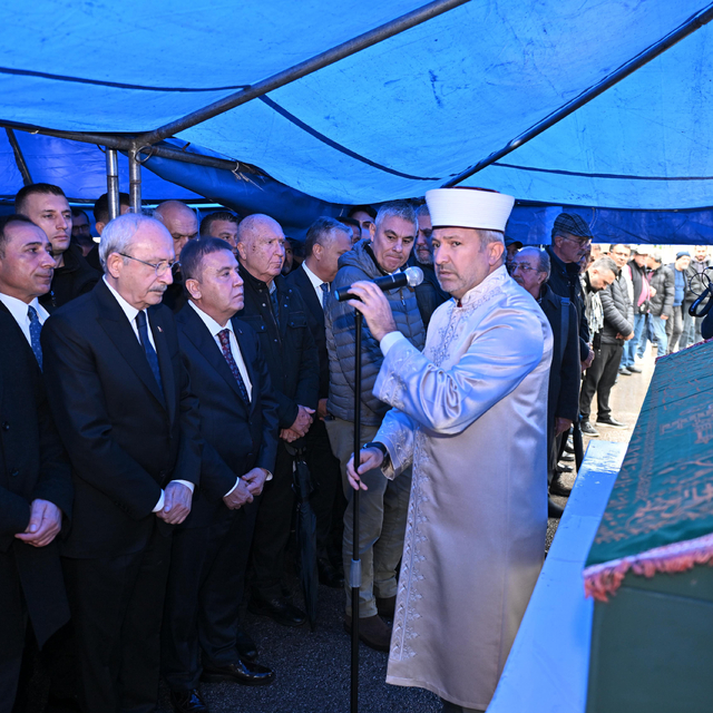 Kılıçdaroğlu, dünürünün cenazesine katıldı