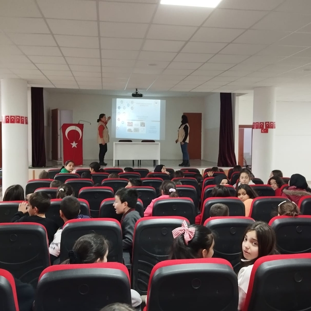 Niğde'de öğrencilere gıda güvenliği eğitimi verildi