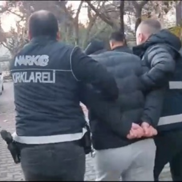 Kırklareli'nde uyuşturucu operasyonunda gözaltına alınan 28 şüpheliden 6'sı...
