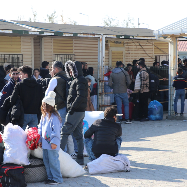 Esed rejiminin devrilmesinin ardından Türkiye'deki Suriyeliler ülkelerine d...