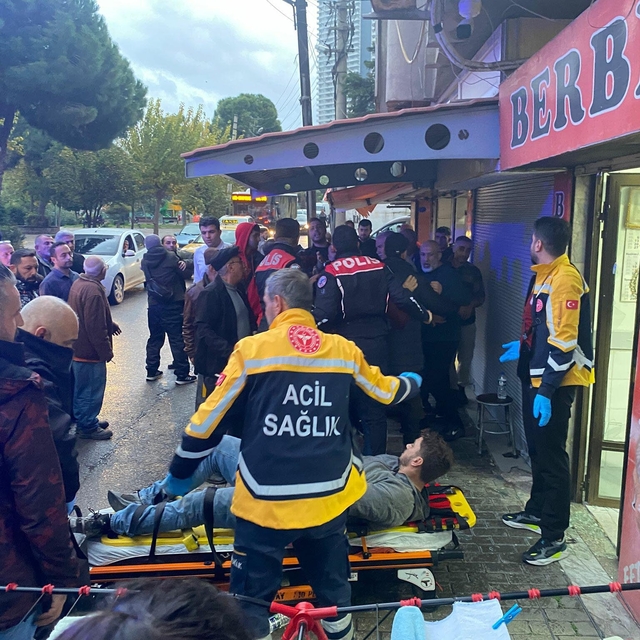 Berber,  birlikte yaşadığı kadının oğlu tarafından vuruldu