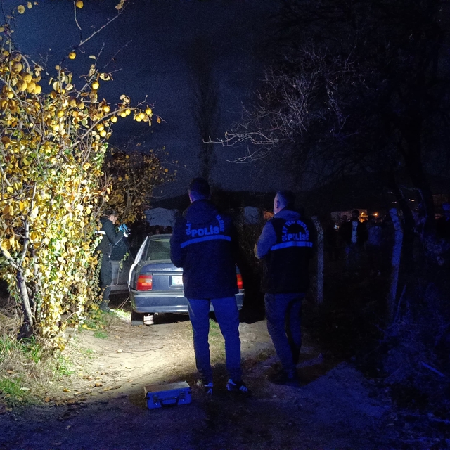 Bursa'da boşanma aşamasındaki eşini öldürüp, yaşamına son verdi