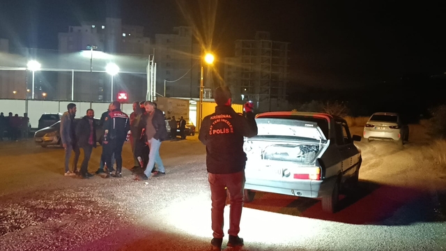 GÜNCELLEME - Adana'da çıkan silahlı kavgada 1 kişi yaralandı