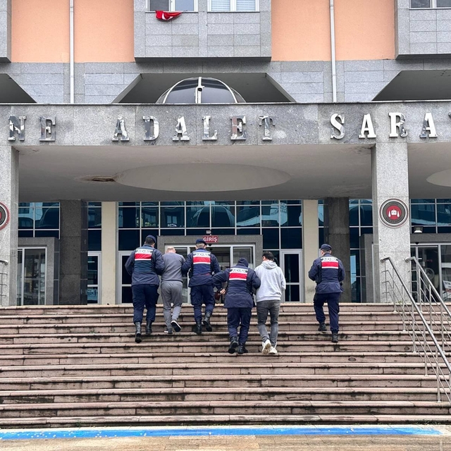 Edirne'de 2 firari hükümlü yakalandı