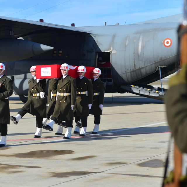 Şehit Teğmen Kalyoncu'nun cenazesi, Rize'ye getirildi
