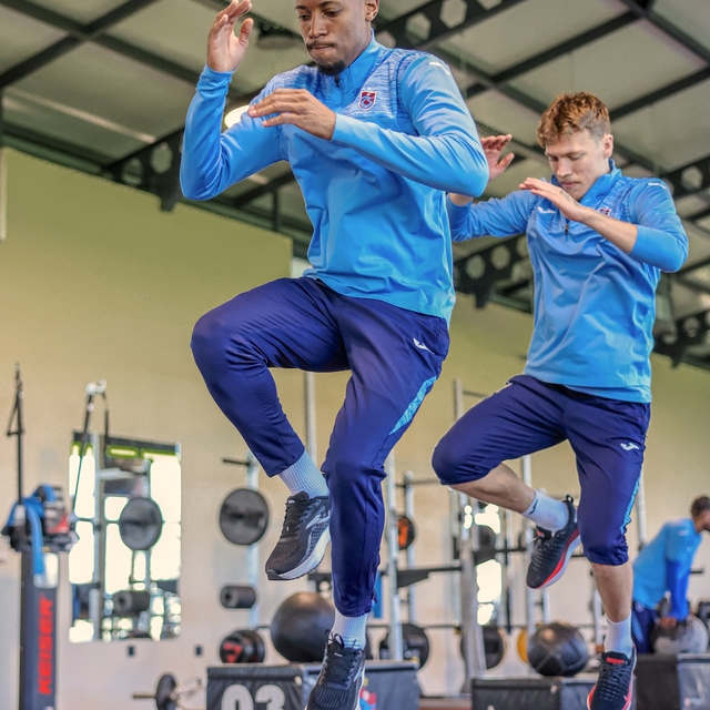 Trabzonspor, Galatasaray maçına çift idman ile hazırlanıyor