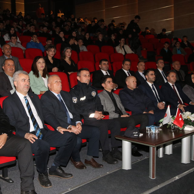 Taşova'da İnsan Hakları ve Demokrasi Haftası kutlandı