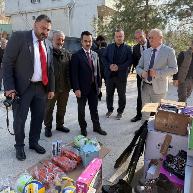 Rize'deki öğrencilerden "kardeş okula" destek