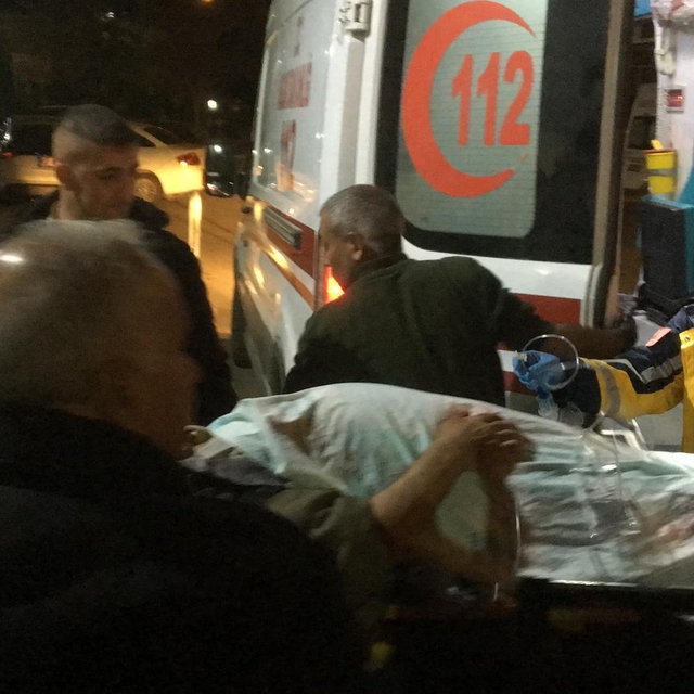 Adıyaman'da minibüs devrildi: 11 yaralı