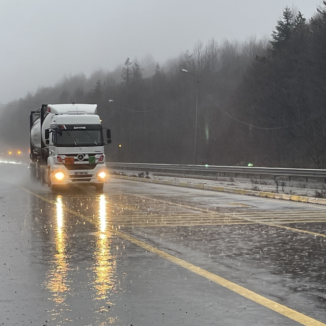 Bolu Dağı'nda sağanak etkili oldu