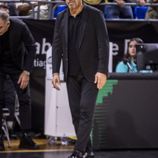 Karşıyaka potada son anda yıkıldı