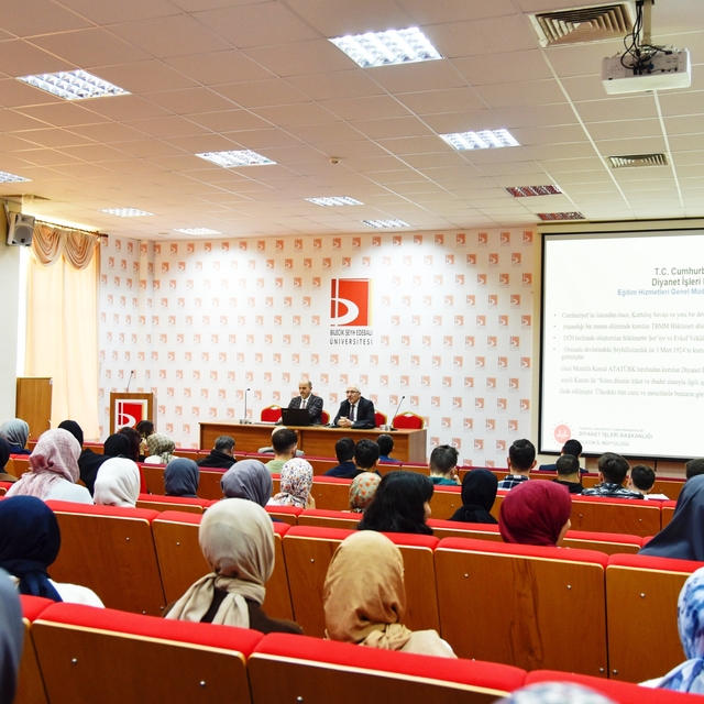 BŞEÜ'deki seminerde Diyanet İşleri Başkanlığının din ve eğitim hizmetleri t...