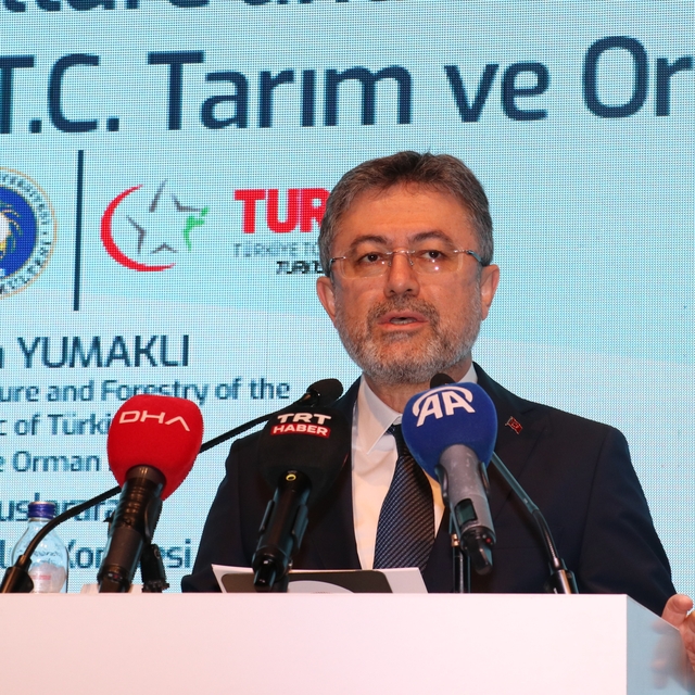 Bakan Yumaklı, Antalya'daki 8. Uluslararası Tohumculuk Kongresi'nde konuştu...